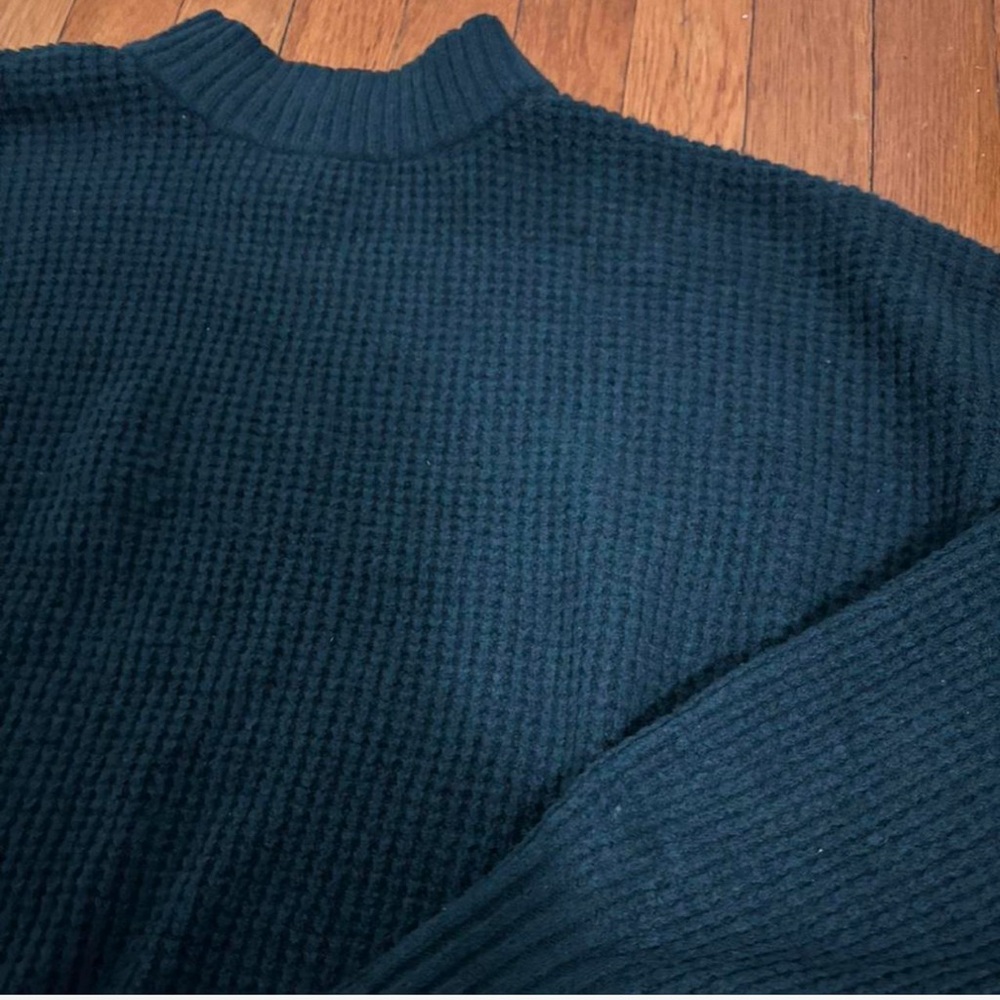 Hollister Green Knit Sweater